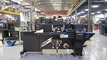 全自動(dòng)濕巾包裝機(jī)